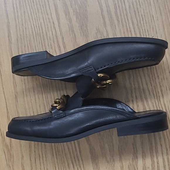 NWOT. MICHAEL Michael Kors Scarlett Chain Leather Loafer Mules - Picture 5 of 8